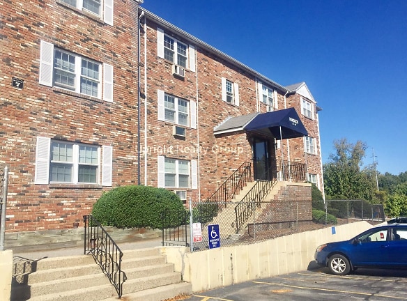 740 Central St unit A4 - Leominster, MA