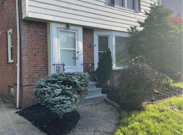 4441 Baintree Rd - University Heights, OH