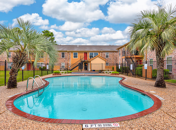 Estates At Spring Branch Apartments - Houston, TX