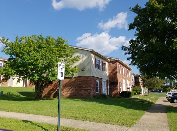 Overbrook Park Apartments - Chillicothe, OH