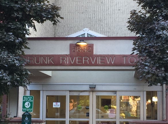 Schrunk River Tower Apartments - Portland, OR