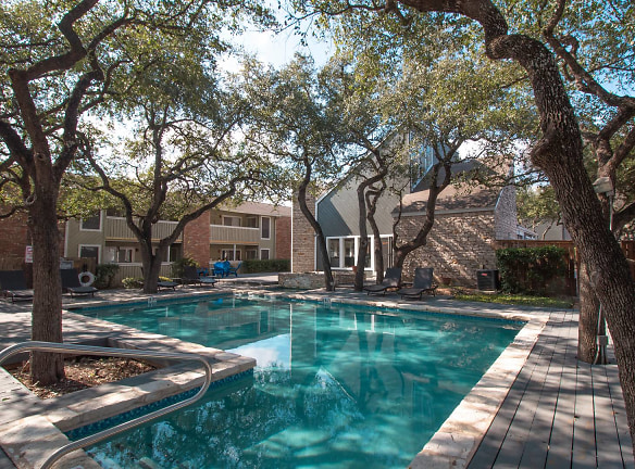 Woodstone Apartments - Austin, TX