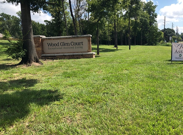 WOOD GLEN COURT ASSISTED LIVING Apartments - Spring, TX