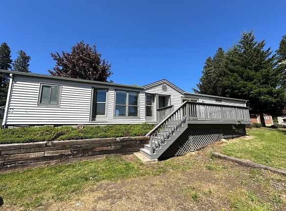 3817 Summit Dr - Hood River, OR