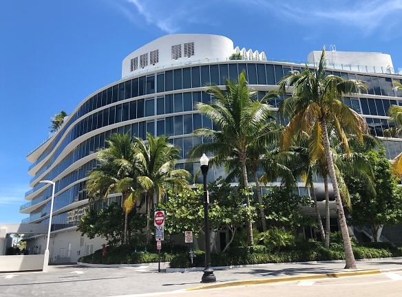 One Ocean Residential-Swimming Pool-Retail-Restaurant Parking Apartments - Miami Beach, FL