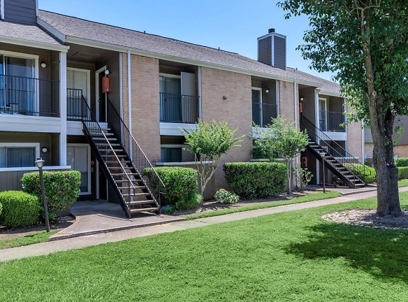 Brentwood Apartments - Lake Jackson, TX