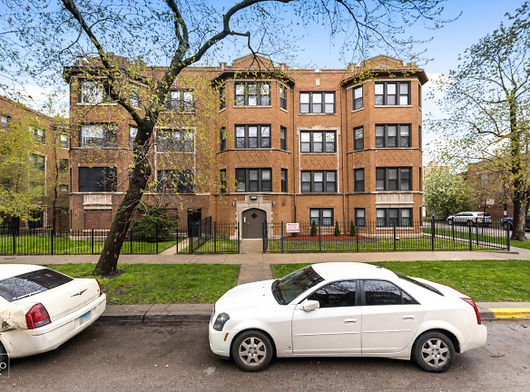 7657 S East End Ave - Chicago, IL