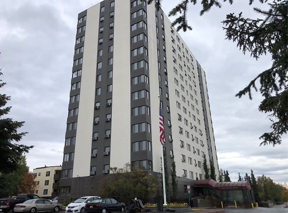 Inlet Tower Hotel Suites Apartments - Anchorage, AK