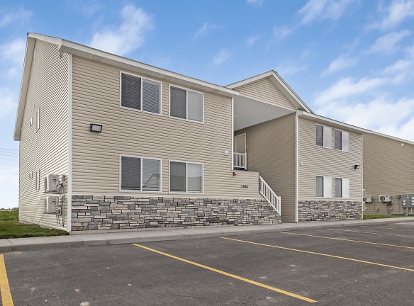 5961 N Silver Fox Rd unit 1 - Idaho Falls, ID