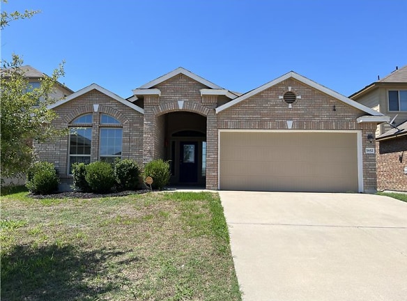 5852 Stanford Dr - Temple, TX