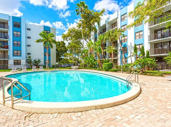 Biscayne Apartments - North Miami, FL
