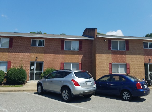 Hoopes Place Apartments - Newport News, VA