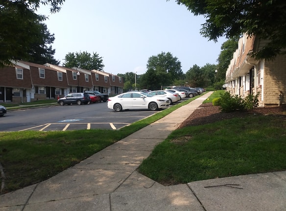 Pleasantview Srh Apartments - Baltimore, MD