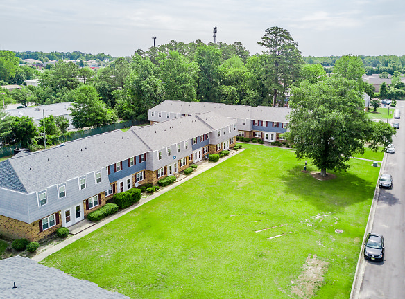 Cherry Court Apartments - Greenville, NC