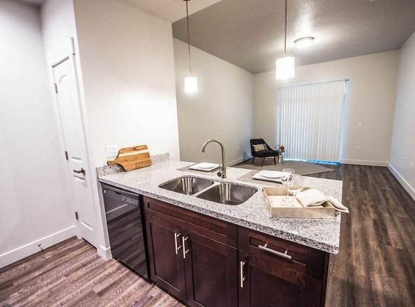 City Centre Apartments - Clearfield, UT