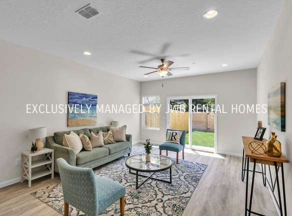 808 5th Ave S - Jacksonville Beach, FL