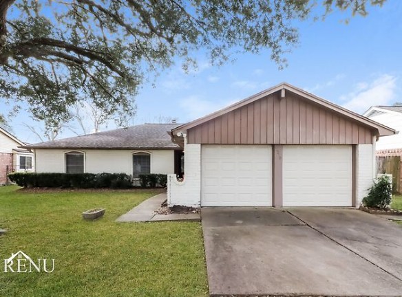 16210 Forest Bend Ave - Friendswood, TX