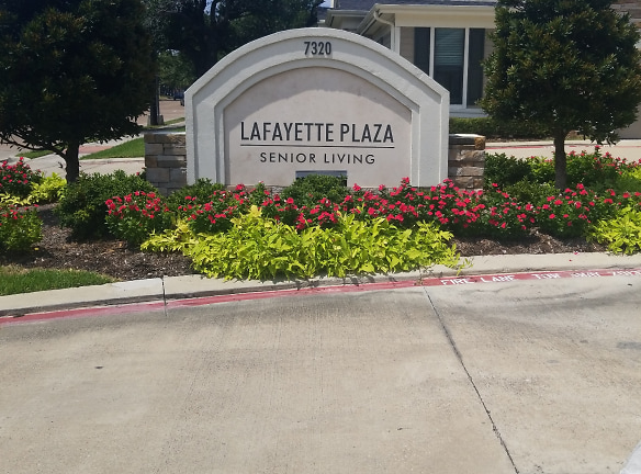 Lafayette Plaza Apartments - Houston, TX