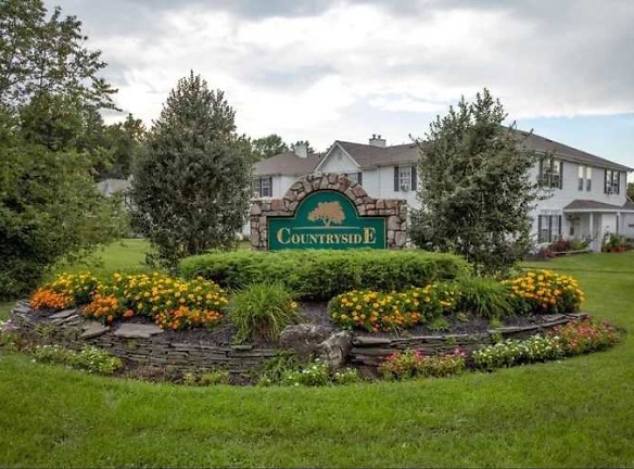Countryside Place - Howell, NJ