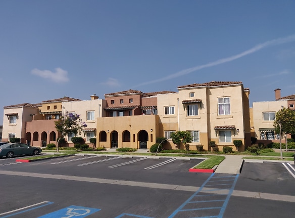 Westgate Courtyards Apartments - Santa Maria, CA