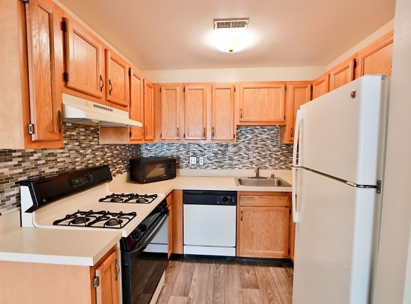 Orchard Meadows Apartment Homes - Ellicott City, MD