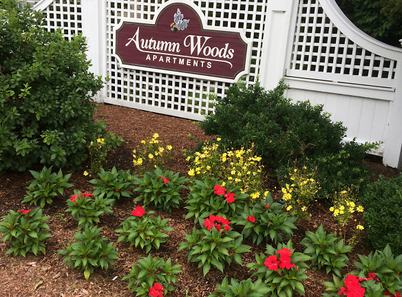 Autumn Woods Apartments - Worcester, MA