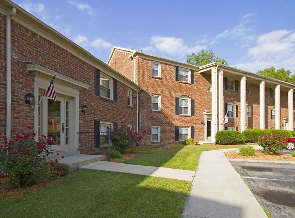 Stratford Place Apts - Fort Wayne, IN
