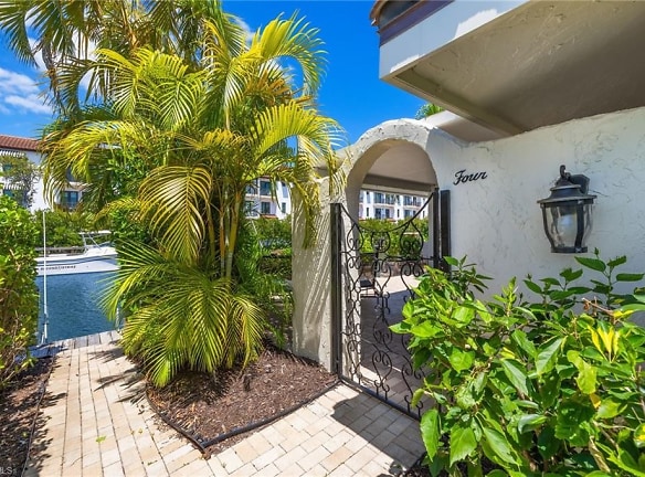 1455 Curlew Ave #4 - Naples, FL