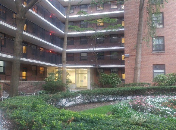 Roosevelt Terrace Coop Apts Apartments - Jackson Heights, NY
