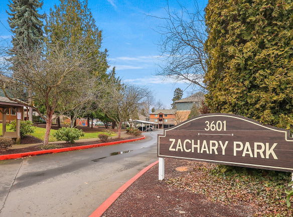 Zachary Park Apartments - Portland, OR
