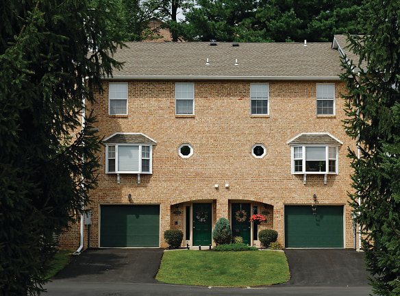The Brooke By OneWall Apartments - Whitehall, PA