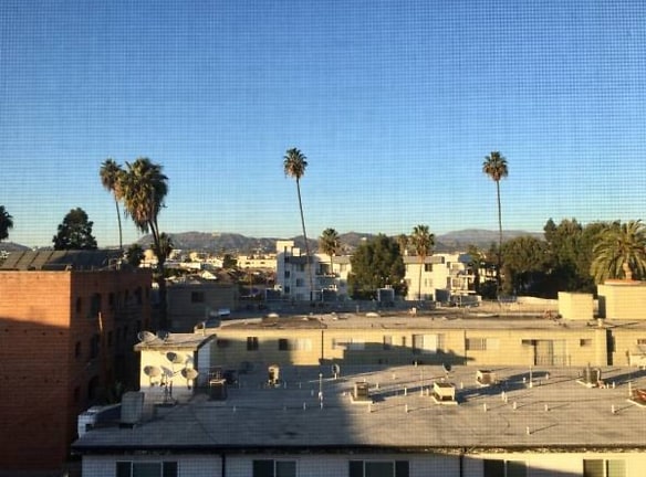 The Victoria Apartments - Los Angeles, CA
