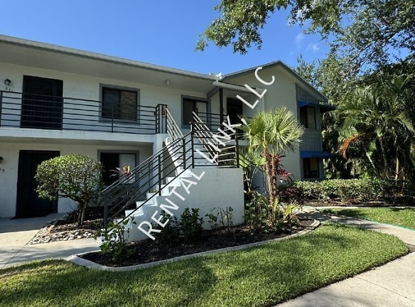 12500 Cold Stream Drive # 306 - Fort Myers, FL