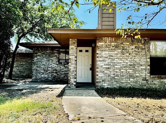 429 S 4th St - Wylie, TX