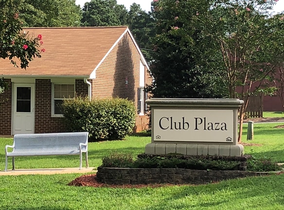 Club Plaza Apartments - Raleigh, NC