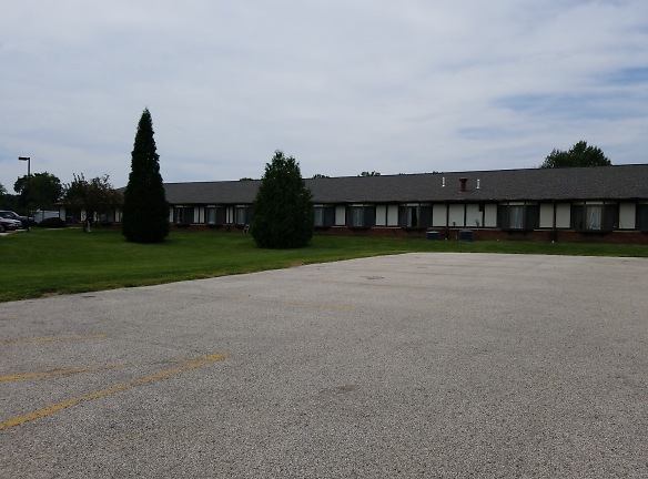 Villa Retirement Apartments - Sherman, IL