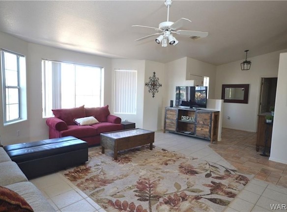 3744 Rawhide Dr - Bullhead City, AZ