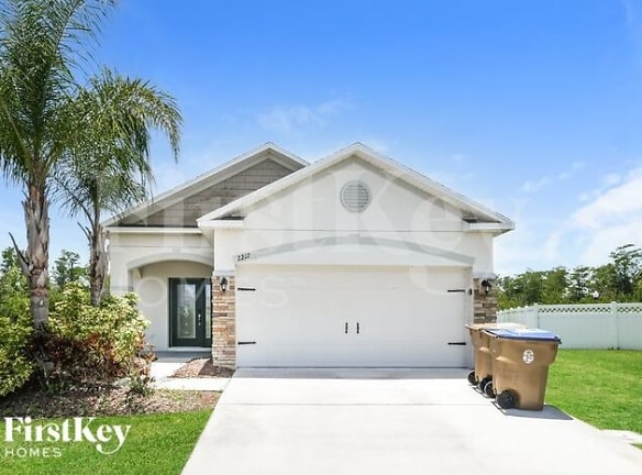 2212 Red Rock Ct - Kissimmee, FL