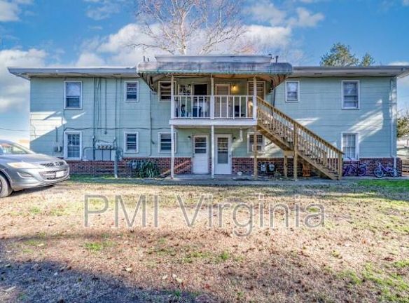 812 B St - Chesapeake, VA