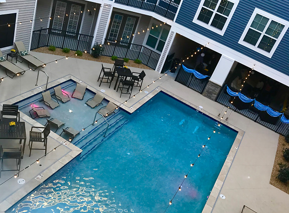 Nexus Luxury Apartments - Virginia Beach, VA