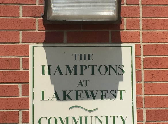The Hamptons At Lakewest Apartments - Dallas, TX
