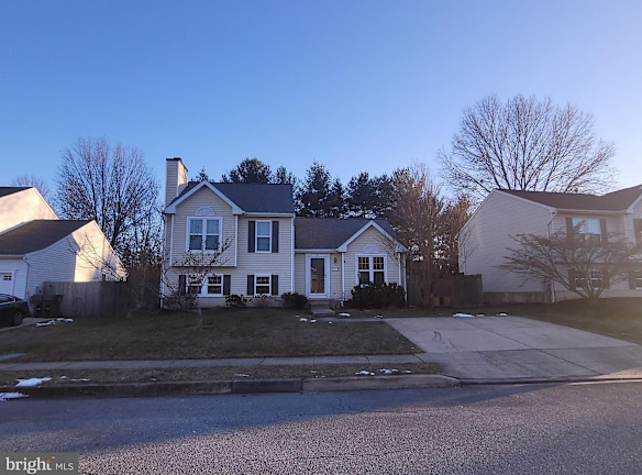 303 Kinross Dr - Newark, DE
