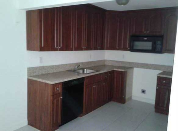 Aswan Manor Apartments - Opa Locka, FL