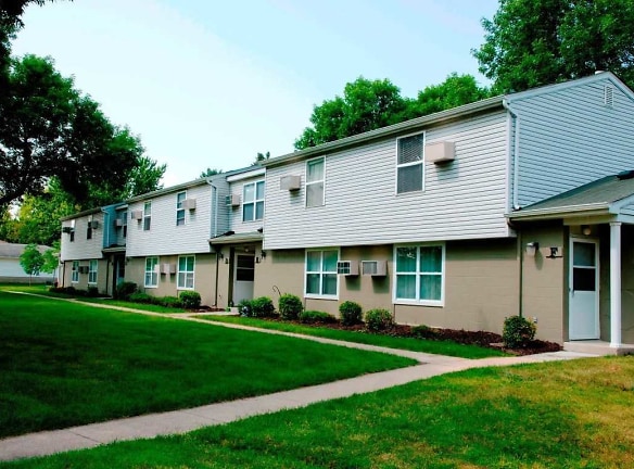 Homestead Village Townhomes - Rochester, MN