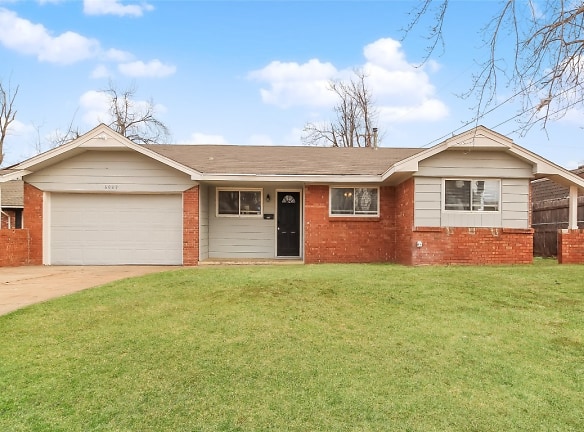 6009 NW 62nd St - Warr Acres, OK