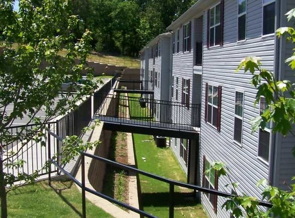 Arkansas River Apartments - Little Rock, AR