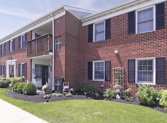 Willow Woods Apartments - Lancaster, PA