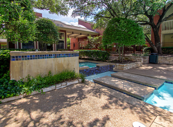 Woodchase Apartments - Austin, TX