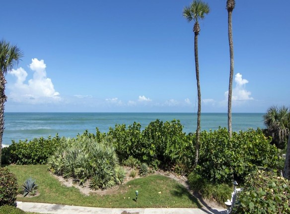 8880 N Sea Oaks Way #208 - Vero Beach, FL