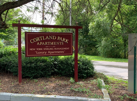 Courtland Park Apartments - Cortland, NY